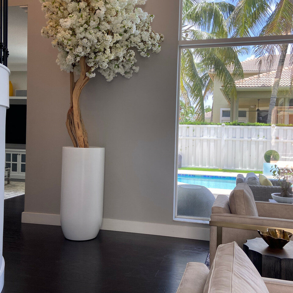 Matte beige Saint-Tropez vase with white cherry blossoms