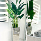 Bird of Paradise Vase made of stainless steel, medium, cube shape (7′)