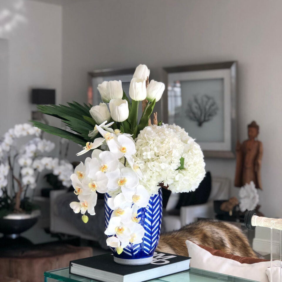 Striped Inca vase with mixed bouquet